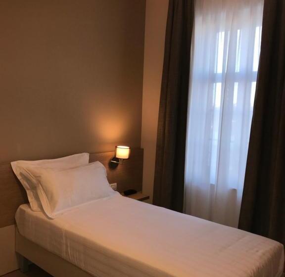 Chambre Standard Individuelle, Nuovo Albergo Operai