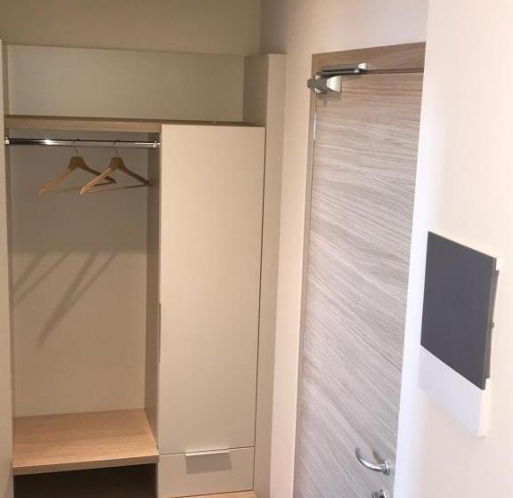 Chambre Standard, Nuovo Albergo Operai