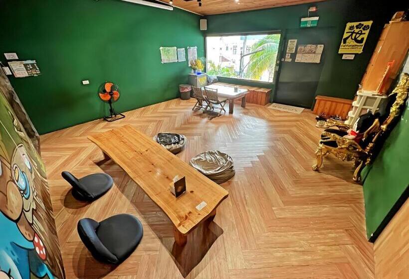 تختخواب در اتاق مشترک, Kenting Original Hostel