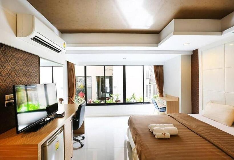 高级家庭房间, The Luxury Residence