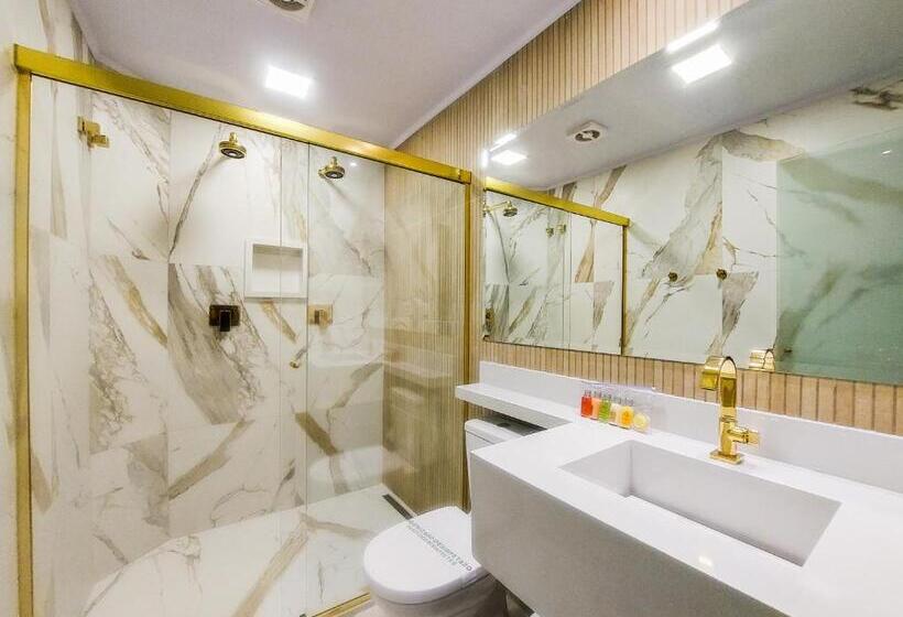 اتاق استاندارد با تخت بزرگ, Gloria Plaza