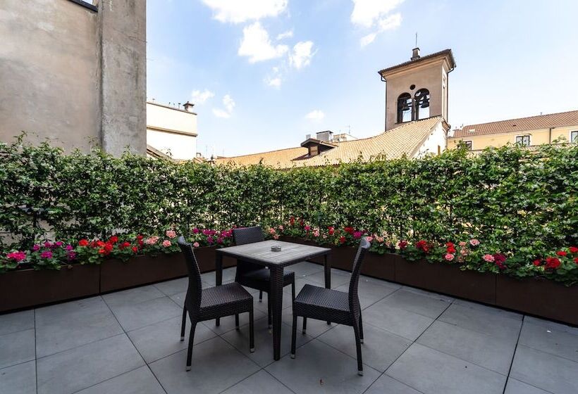 سوییت با چشم‌انداز باغ, Milano Castello