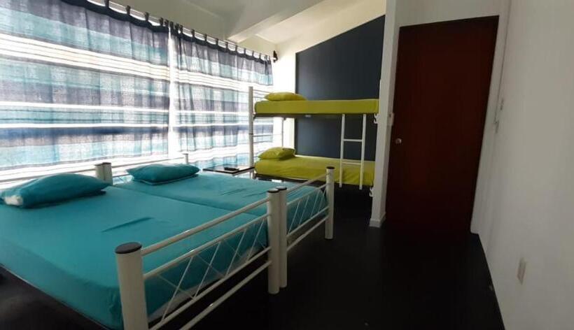 ２ダブルベッドのスタンダードルーム, Hostal Azul Y Blanco