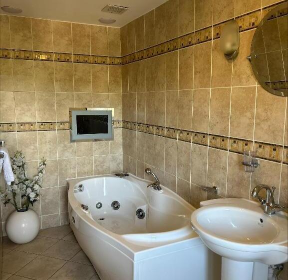 Номер Deluxe Кровать Кинг, Moresby Hall Country House