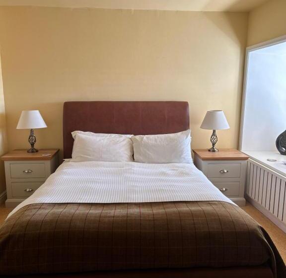 Номер Deluxe, Moresby Hall Country House