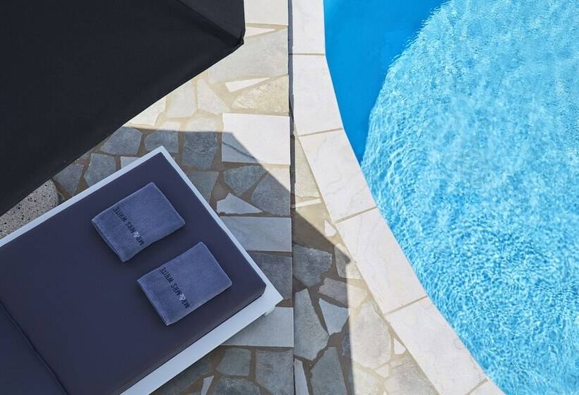 Номер Стандарт Вид на Бассейн, Mrs. Armelina By Mr&mrs White Hotels