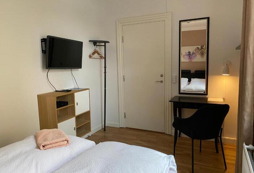 バス共有のスタンダードルーム, Davaa's Bed & Breakfast