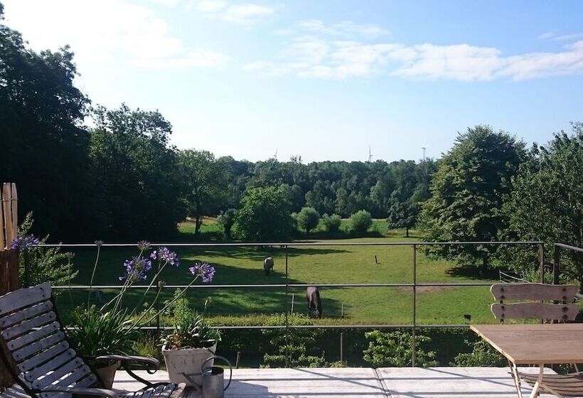 Люкс Вид на Сад, La Passiflore B&b