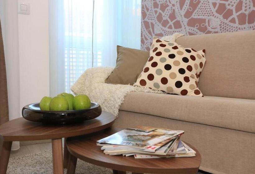 Апартаменты 1 Спальня с Балконом, Apartments & Rooms Mareta Exclusive