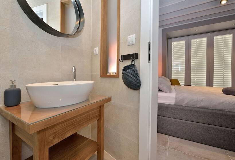Номер Стандарт Вид на Город, Apartments & Rooms Mareta Exclusive