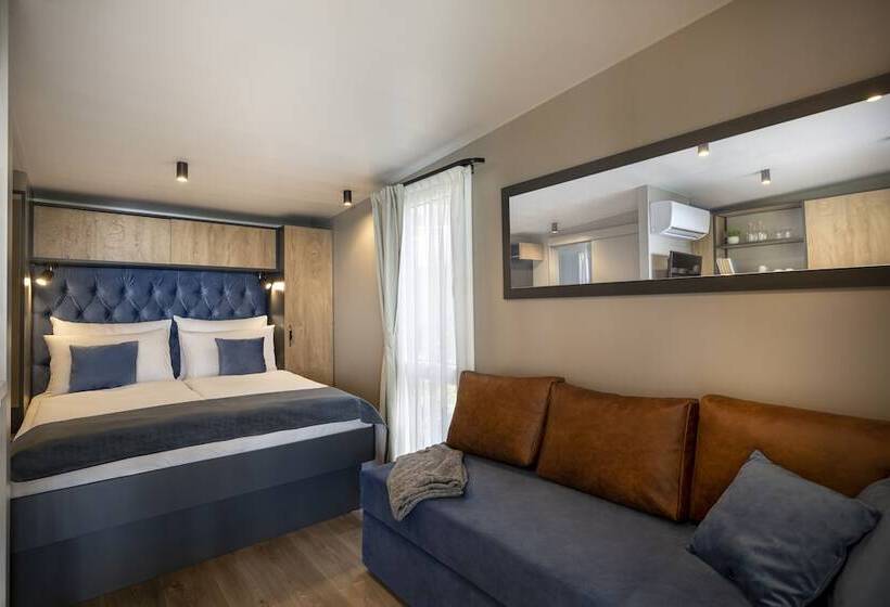 Шале 1 Спальня, Camping Lanterna Premium Resort   Vacansoleil Maeva