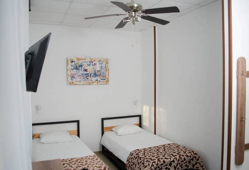 Номер Стандарт, Lucky   Hostel