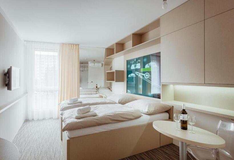 اتاق استاندارد, Smarthotel Nezvalova Archa