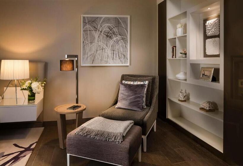 带2个卧室带海景的公寓, Beach Rotana Residences