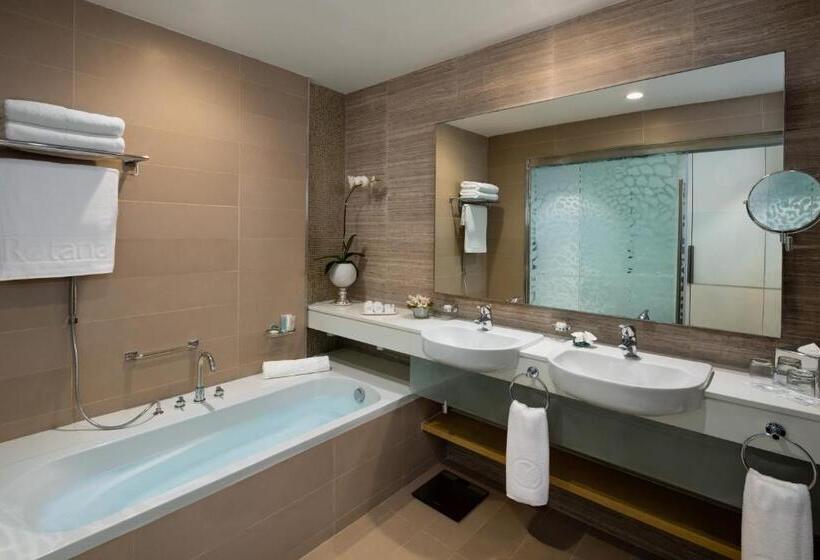 带3个卧室带海景的公寓, Beach Rotana Residences