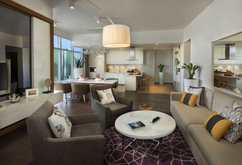 带3个卧室带海景的公寓, Beach Rotana Residences