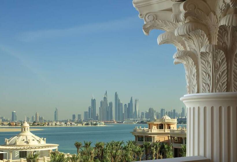 Люкс Премиум, Raffles The Palm
