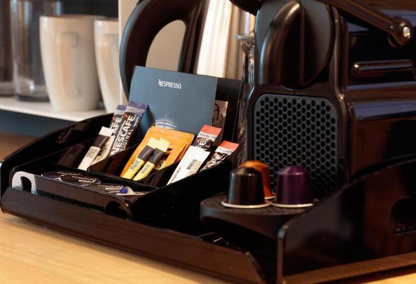 Номер Executive, Holiday Inn London Heathrow   Bath Road, An Ihg