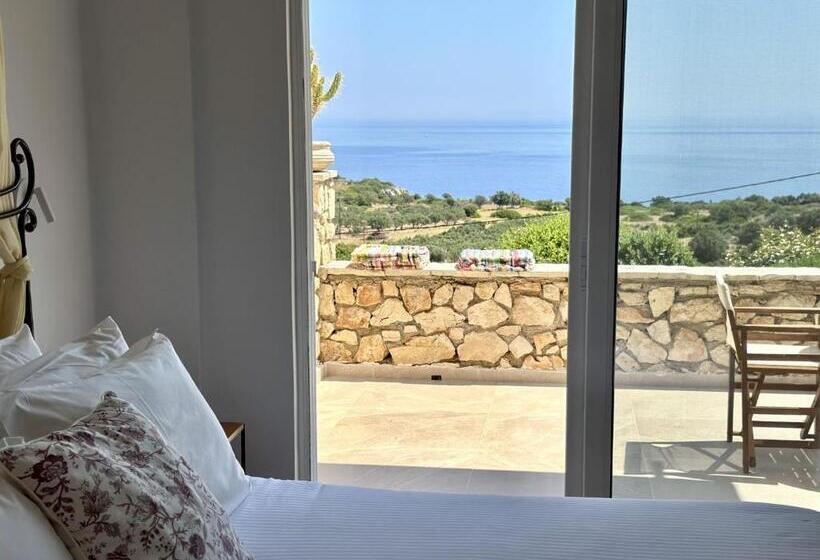 Апартаменты 1 Спальня с Террасой Вид на Море, Lithies Sea View Boutique