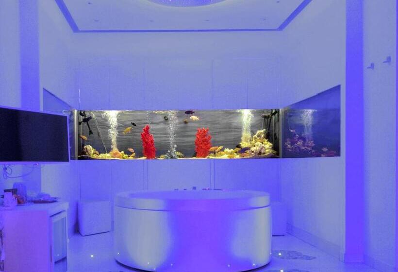 سوئیت با تخت بزرگ, Aquaboutique Wellness&spa