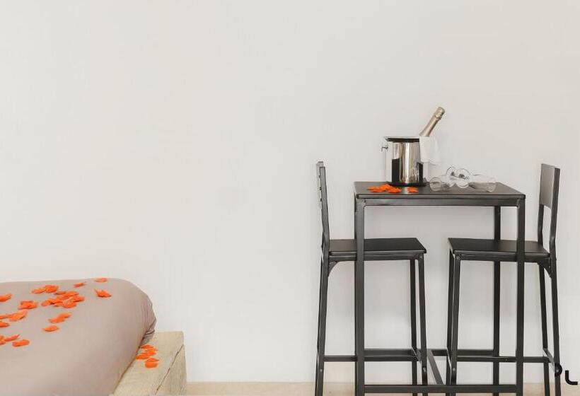 اتاق لوکس, Hydria Rooms