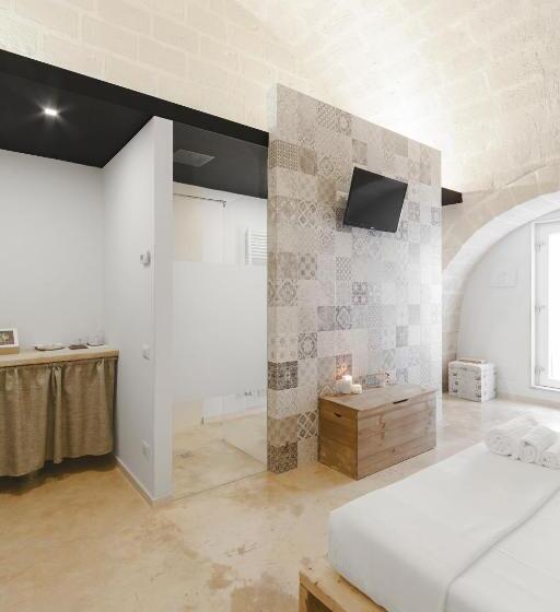 اتاق لوکس سه تخته, Hydria Rooms