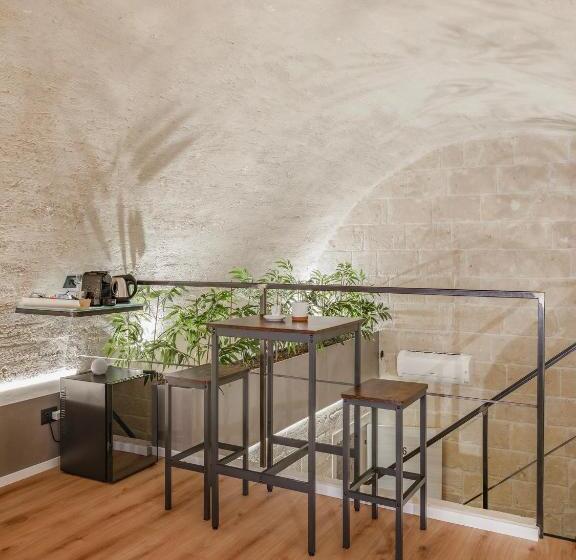 سوییت, Hydria Rooms