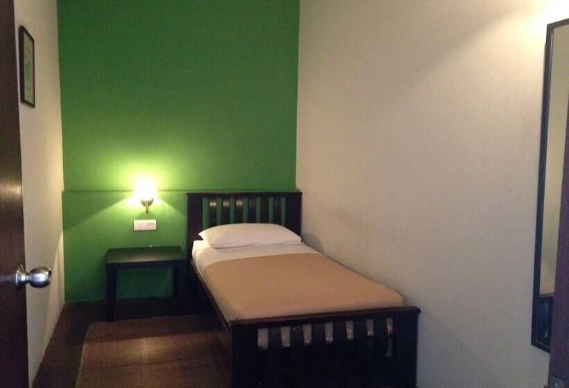اتاق استاندارد یک تخته با سرویس بهداشتی مشترک, Old Penang Guesthouse   Hostel