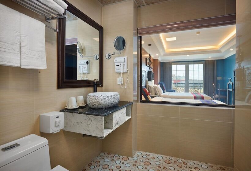 اتاق خانوادگی تودرتو, Eden Boutique Hotel & Spa