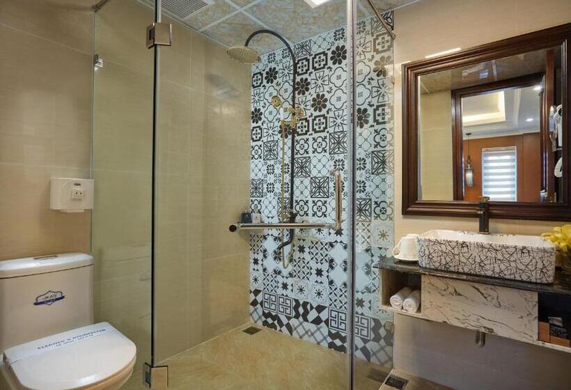 اتاق لوکس با بالکن, Eden Boutique Hotel & Spa
