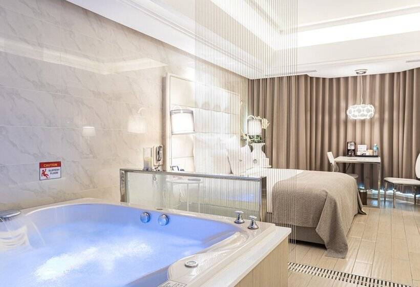 اتاق سوپریور, Six Star Motel  Taoyuan
