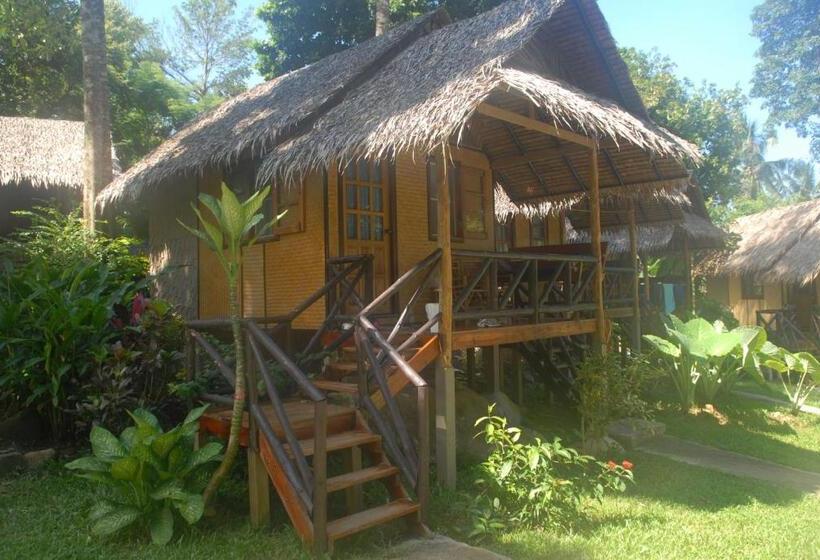 بنجلو قياسى, Jungle Garden