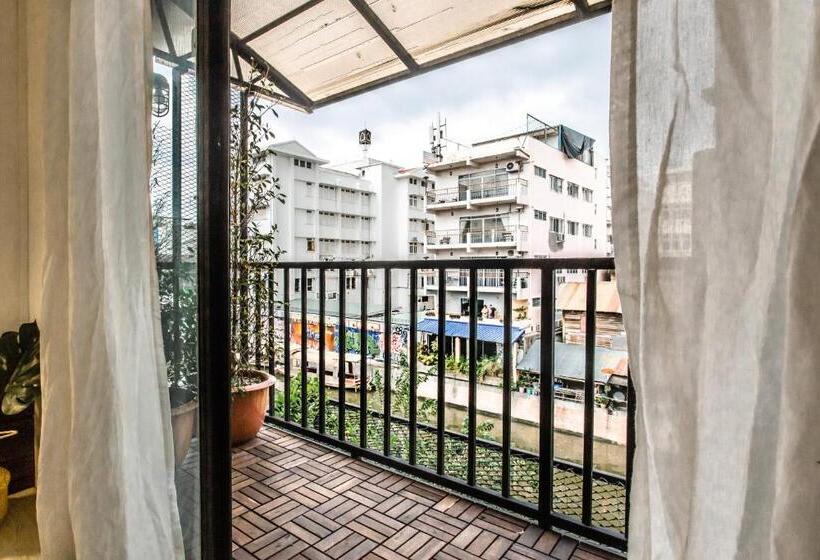 Quarto Estandar Banheiro Compartilhado, Klong House