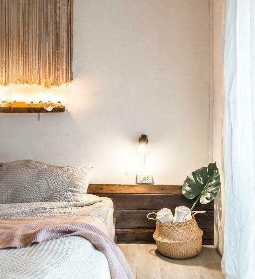 Quarto Estandar Banheiro Compartilhado, Klong House