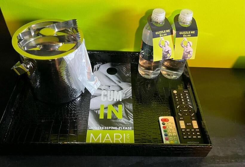 Номер Стандарт, Mari Jean Hotel   All Adults Welcome