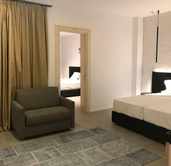 סוויטה משפחתית, Abacus Suites