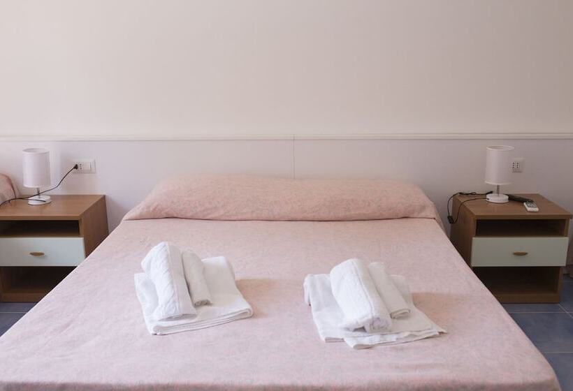 Четырехместный Номер Стандарт, B&b Il Cavaliere Tropea