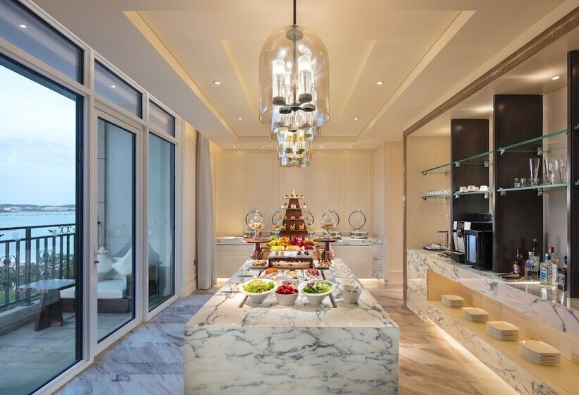Habitación Premium Vista al Mar., Hilton Dalian Golden Pebble Beach Resort