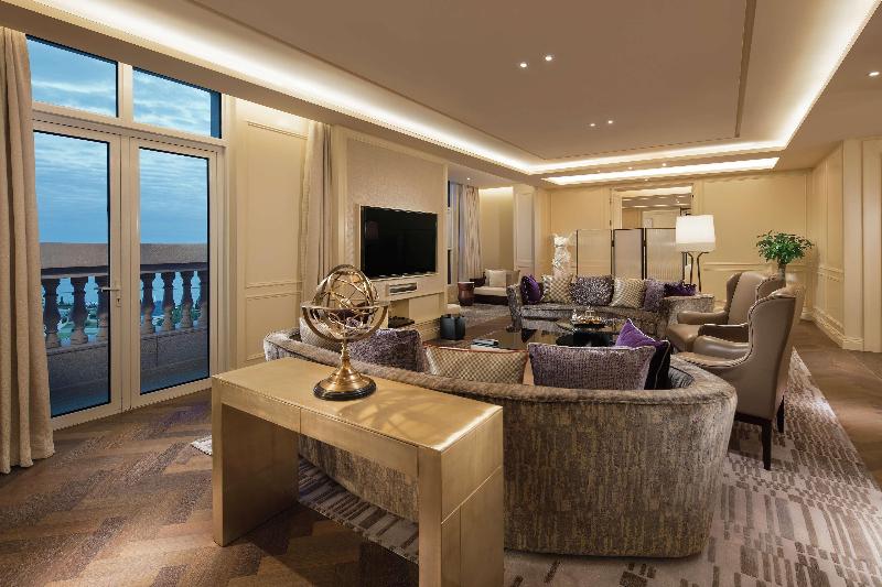 Президентский Люкс, Hilton Dalian Golden Pebble Beach Resort