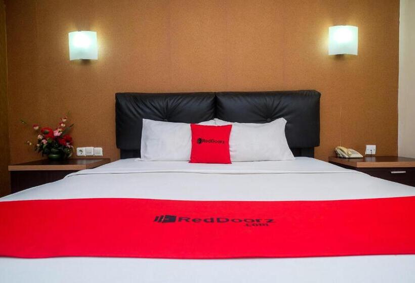 수피리어 룸, Reddoorz Plus At Grand Populer