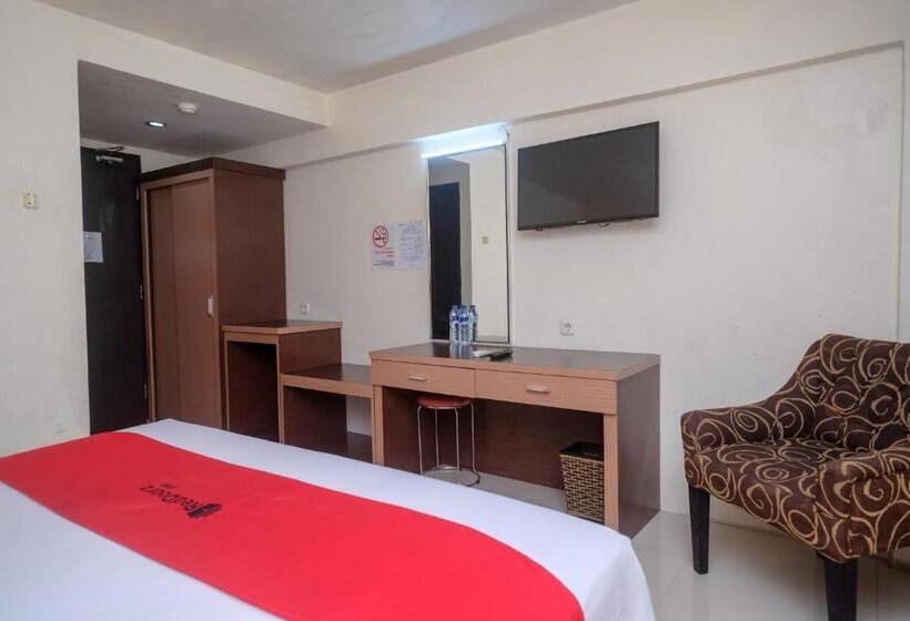 수피리어 룸, Reddoorz Plus At Grand Populer