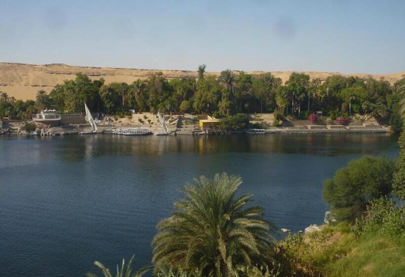 اتاق لوکس, El Prince Guesthouse