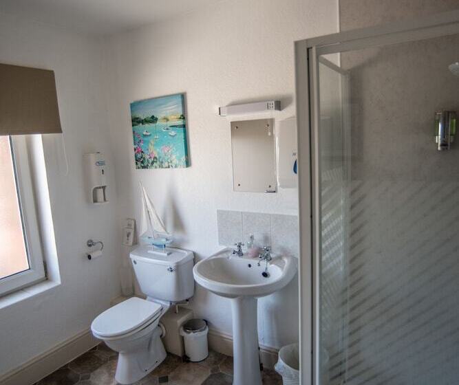 Номер Стандарт Совместная Ванная, Holcombe Guest House