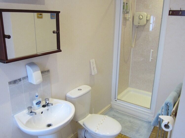 Семейный Номер, Holcombe Guest House