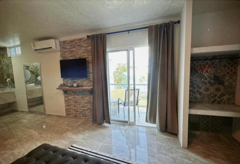 Suite Cama King, Awazul Bacalar