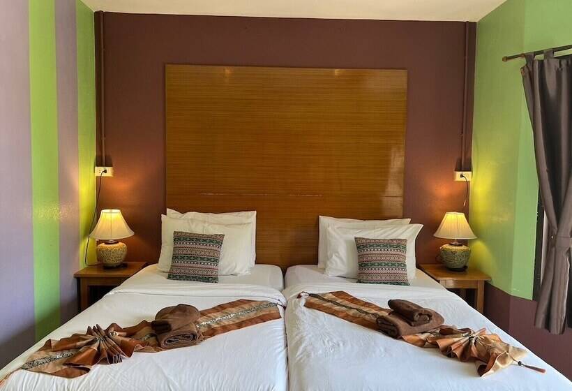디럭스 코티지, Dong Talay Lipe Beach Resort