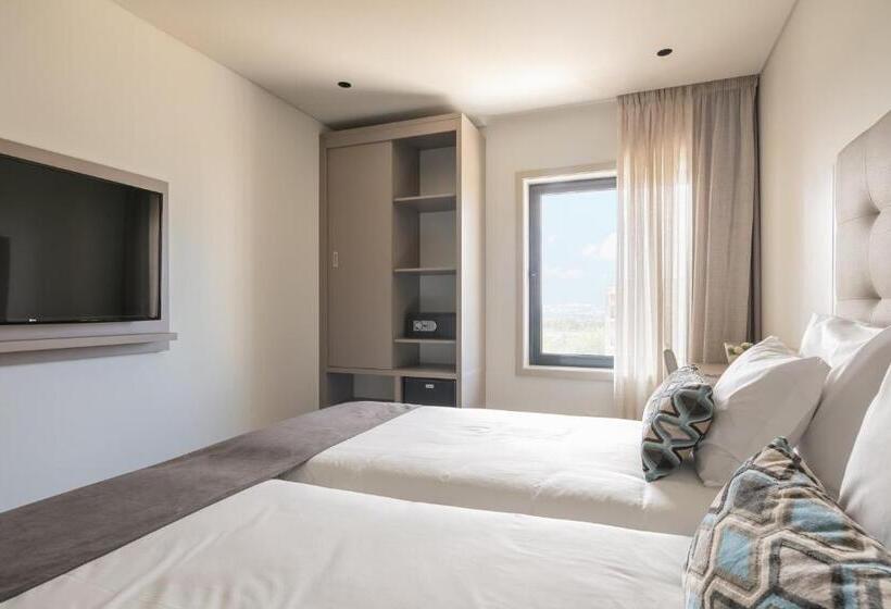 Quarto Estandar, Oporto Airport & Business