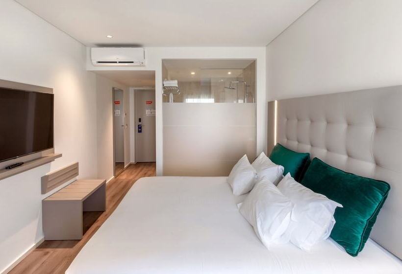 اتاق استاندارد, Oporto Airport & Business