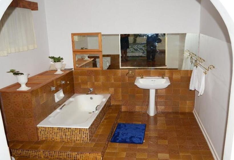 اتاق استاندارد, Breeze Guest House
