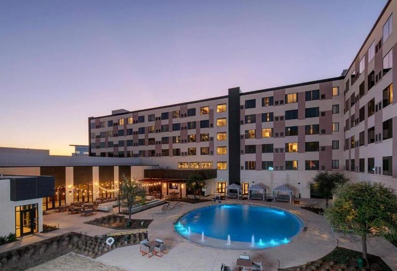 חדר סטנדרט פנימי, Marriott Dallas Allen Hotel & Convention Center